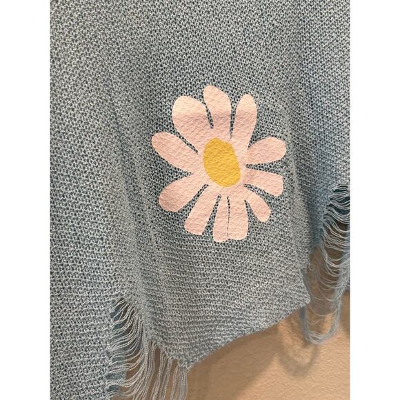 POL Distressed Daisy Flower V-Neck - Picture 3 of 6